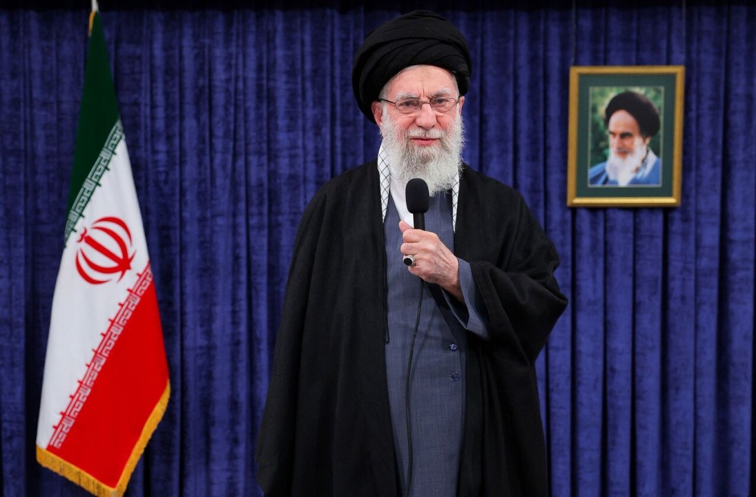 رهبر انقلاب: روز ۲۲ بهمن دشمن را مأیوس کنید